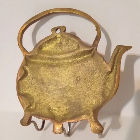 Vintage Brass Teapot Wall Hanging 3 Hooks Wall Mounted Keys / Pot Holders - Picture 3 of 3